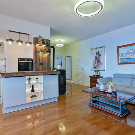 Spira Puovica Apartmán
